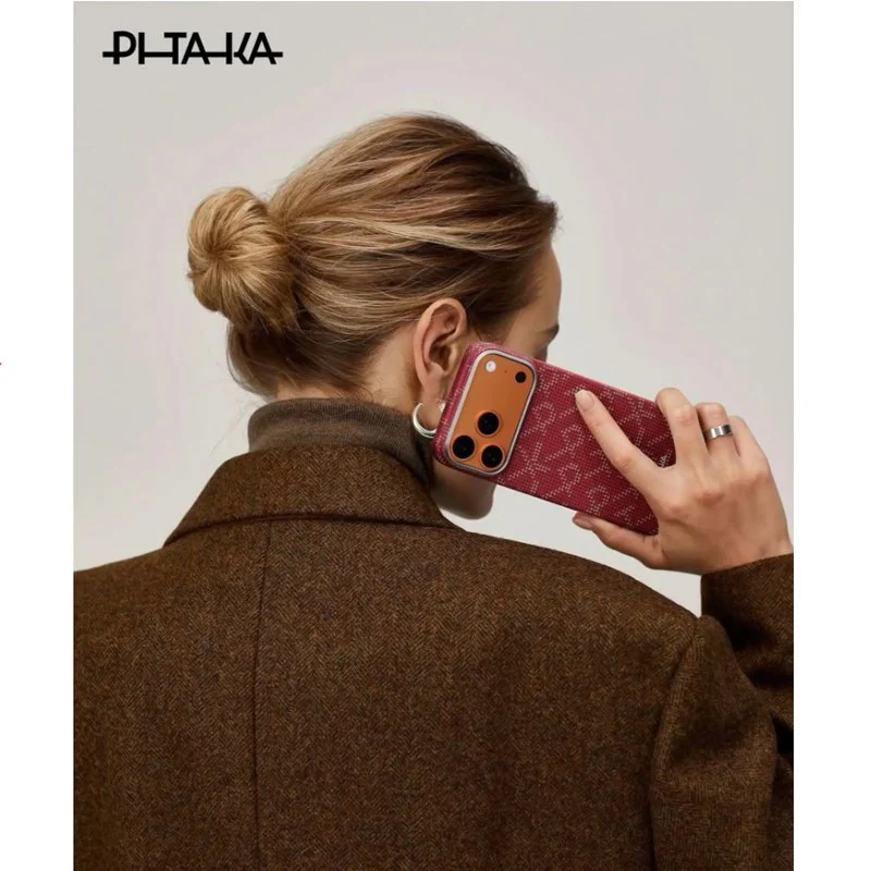Pitaka iPhone 17 Pro Max Ultra Slim Case - Monogram Gold/Red - Image 3